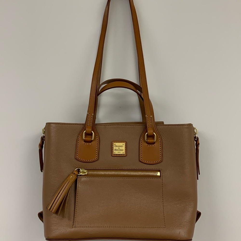 Dooney and Bourke women’s purse.